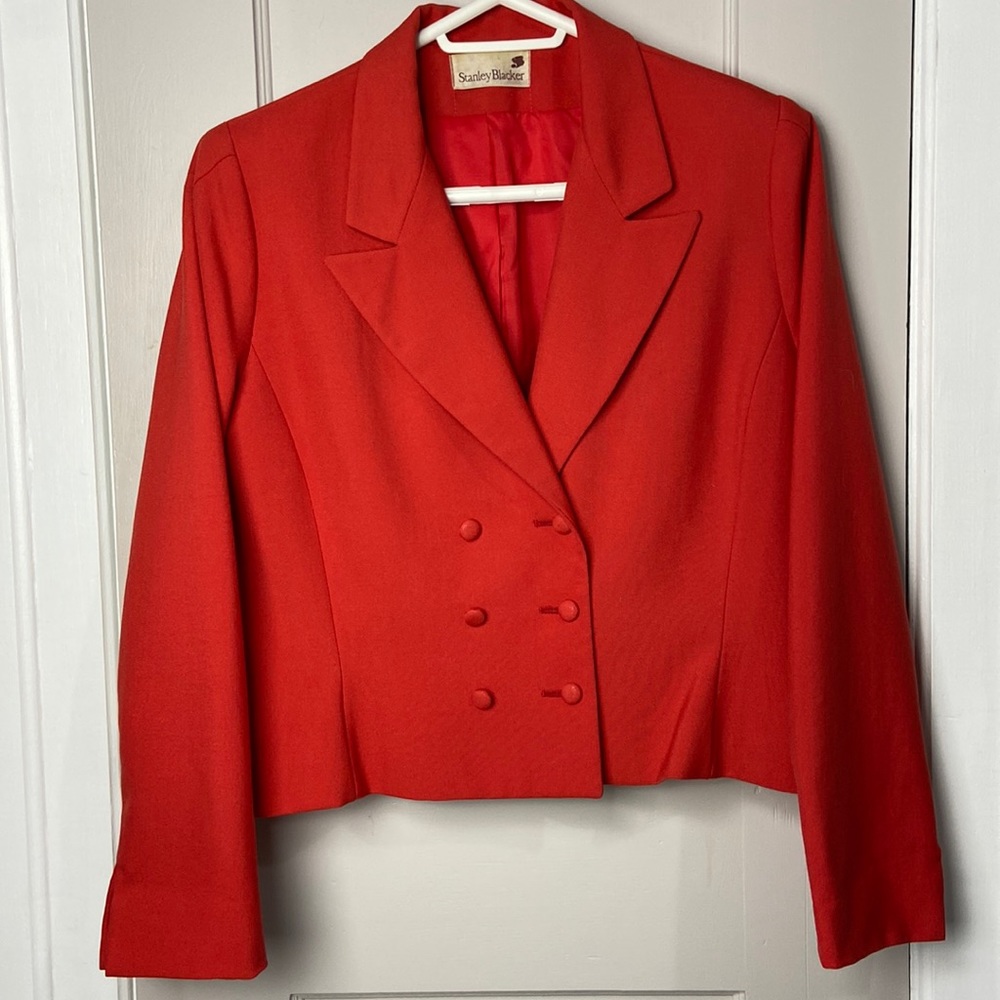 Gorgeous vintage red cropped blazer